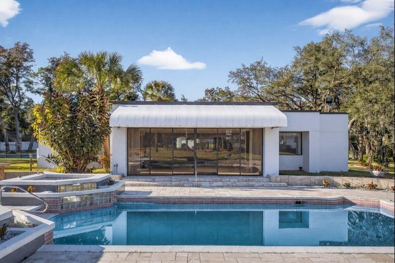 812 SWEETWATER CLUB BLVD