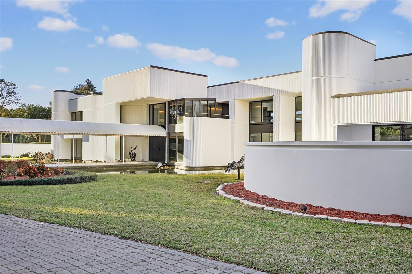 812 SWEETWATER CLUB BLVD