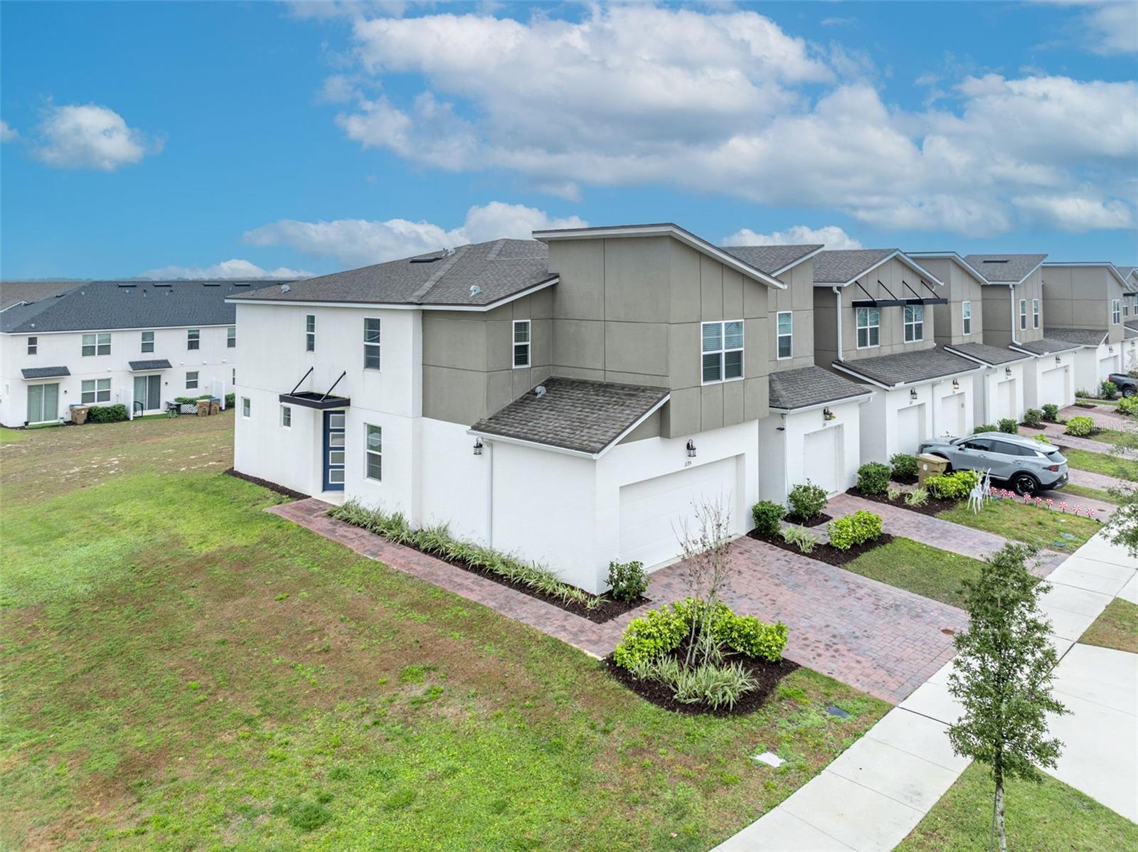 1195 BOARDWALK PL