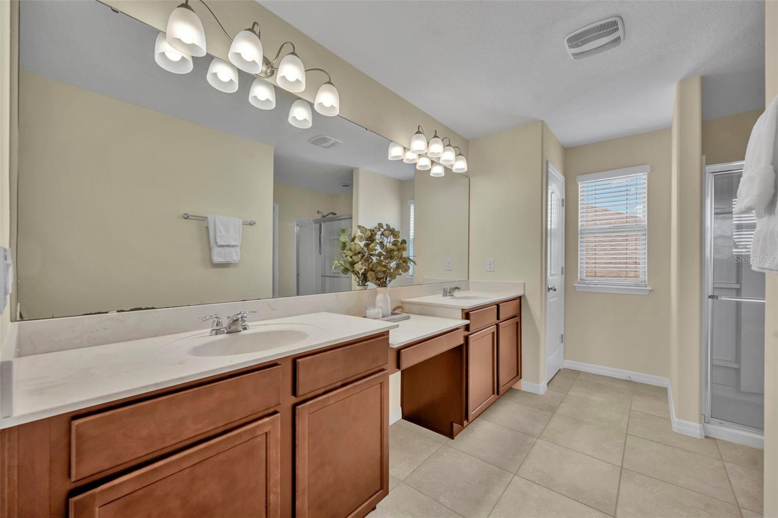 8220 BAYVIEW CROSSING DR