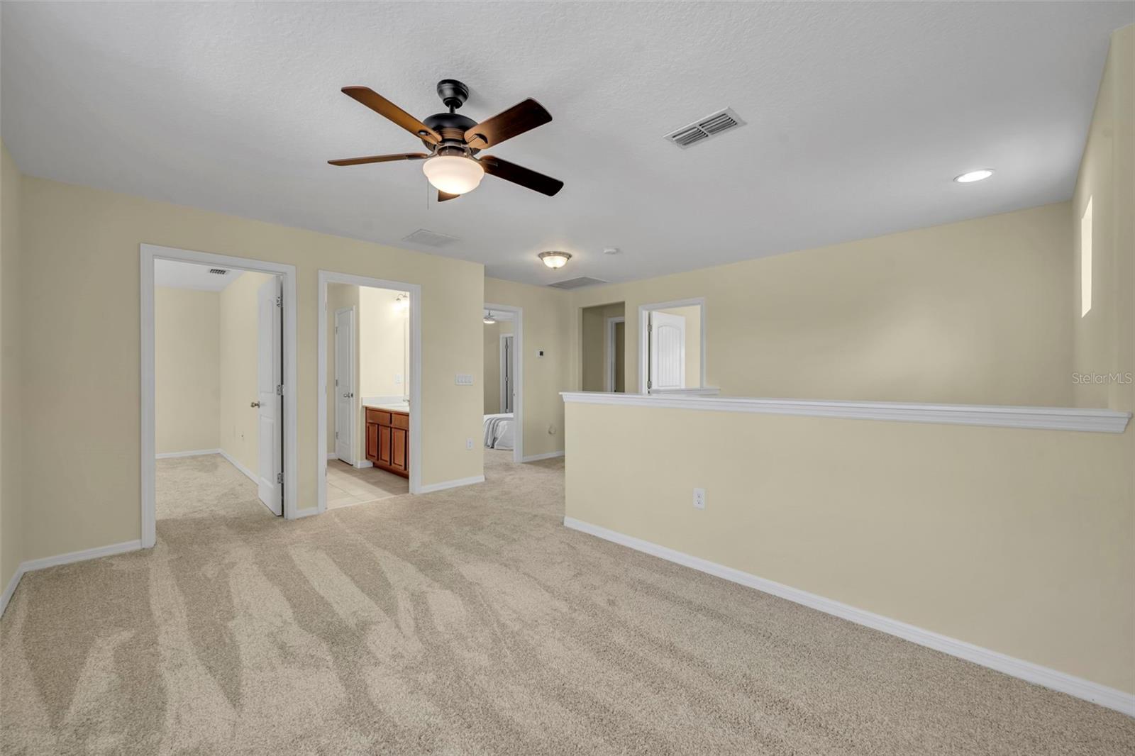 8220 BAYVIEW CROSSING DR