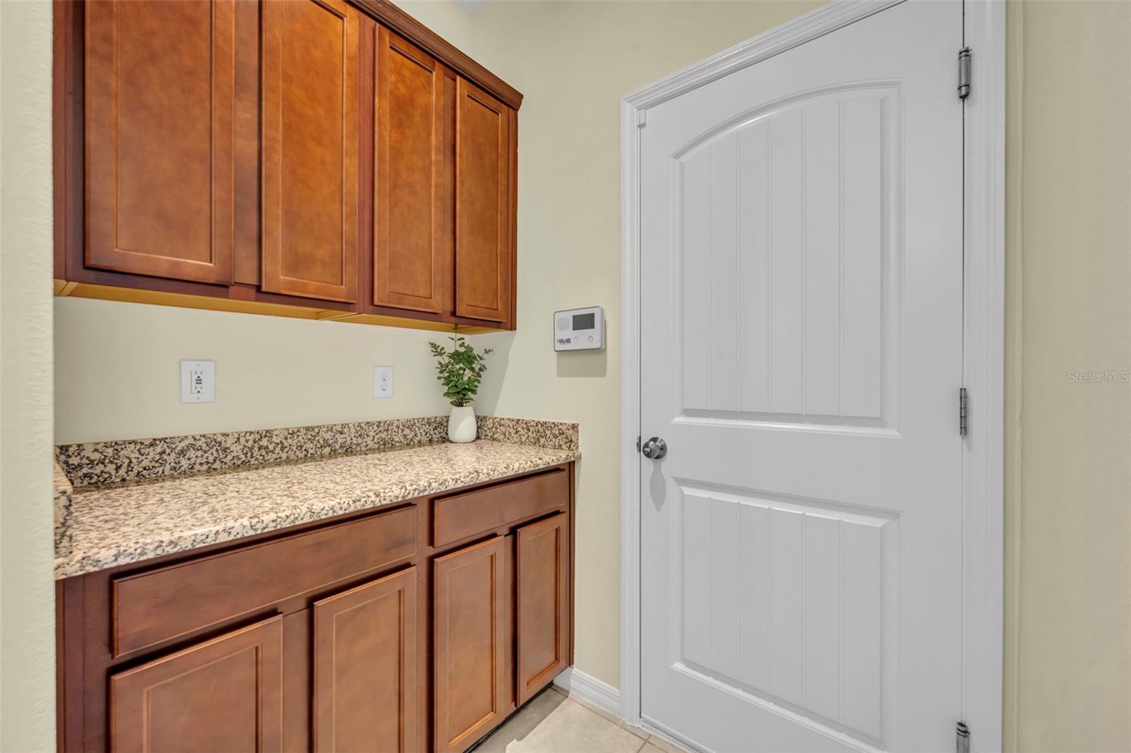 8220 BAYVIEW CROSSING DR