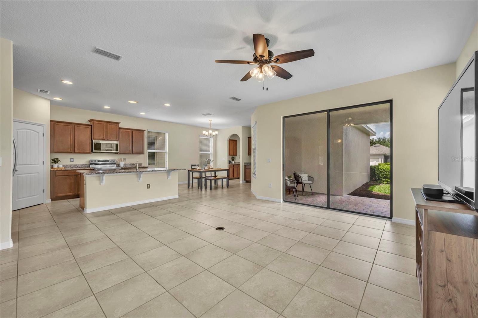 8220 BAYVIEW CROSSING DR