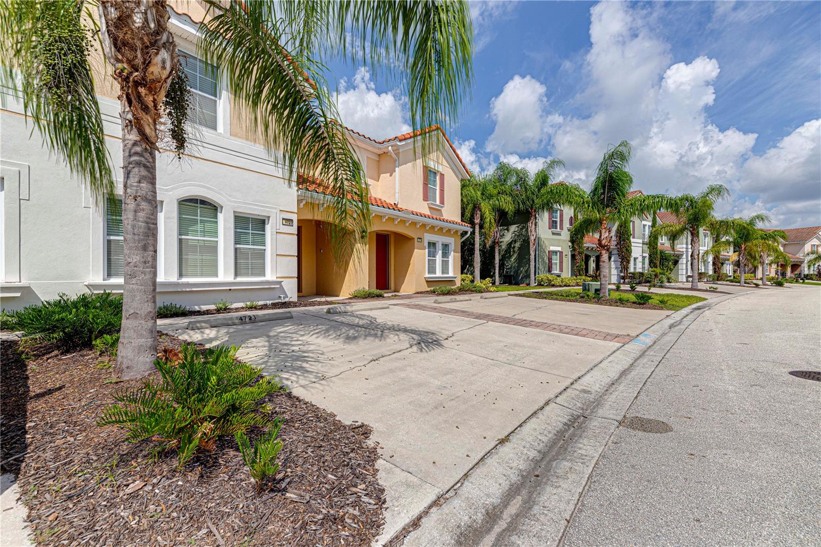 4723 TERRASONESTA DR
