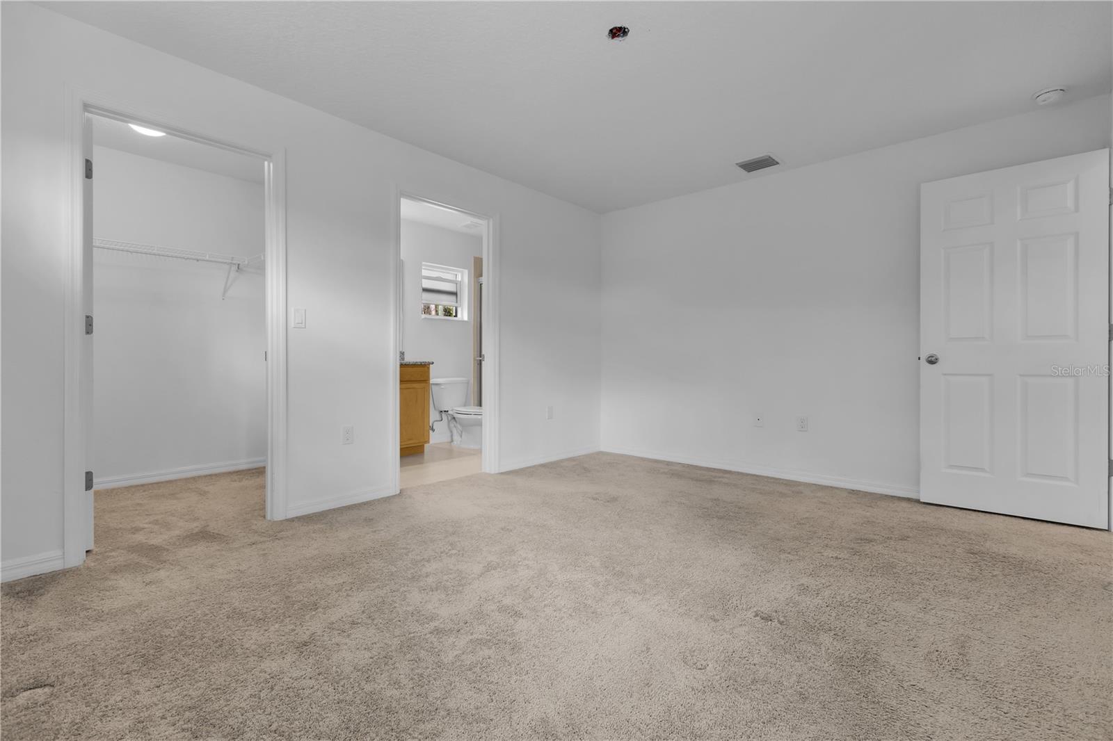 2 RYAPPLE LN #A and B