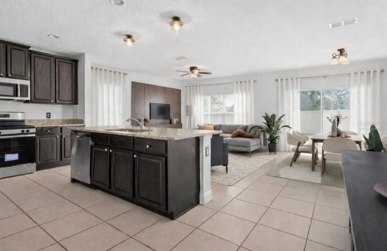 122 ANDALUSIA LOOP