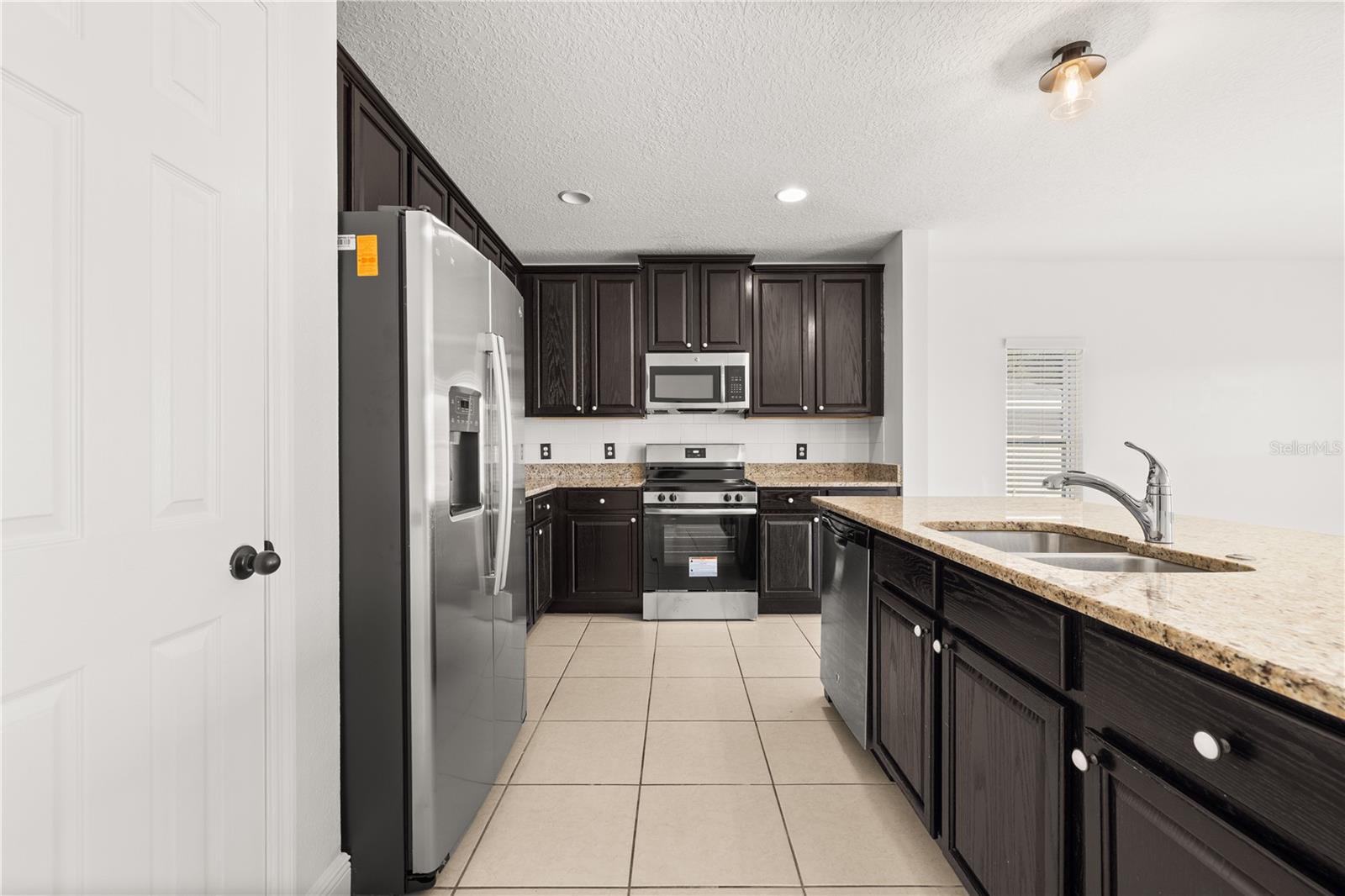 122 ANDALUSIA LOOP