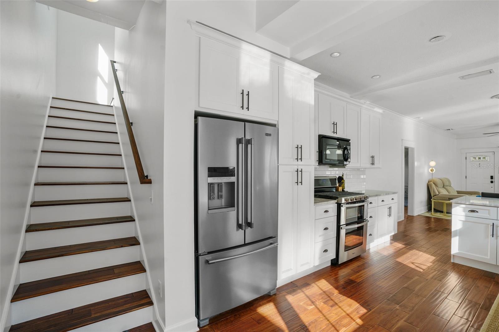 3200 W SAN PEDRO ST