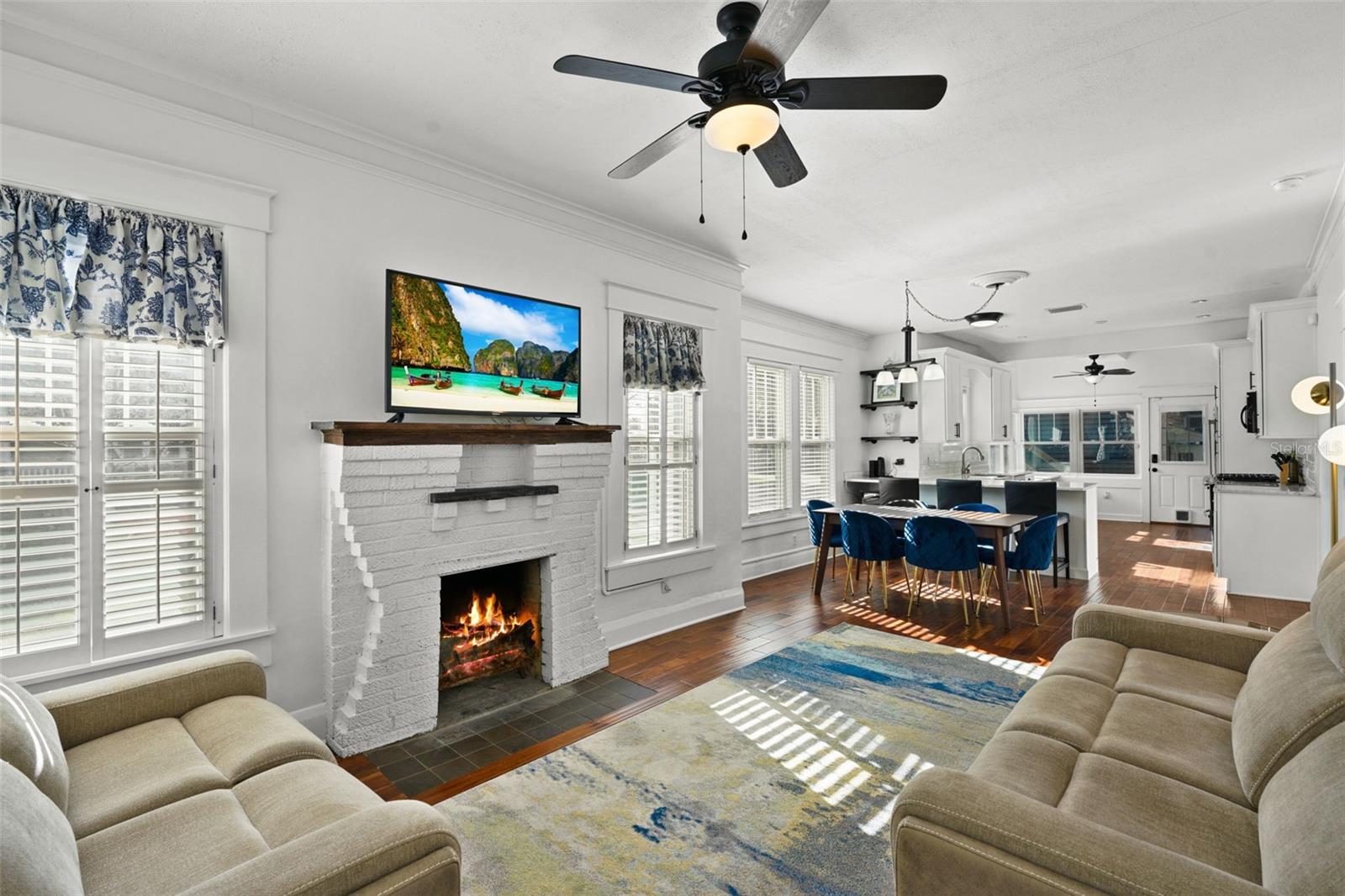 3200 W SAN PEDRO ST