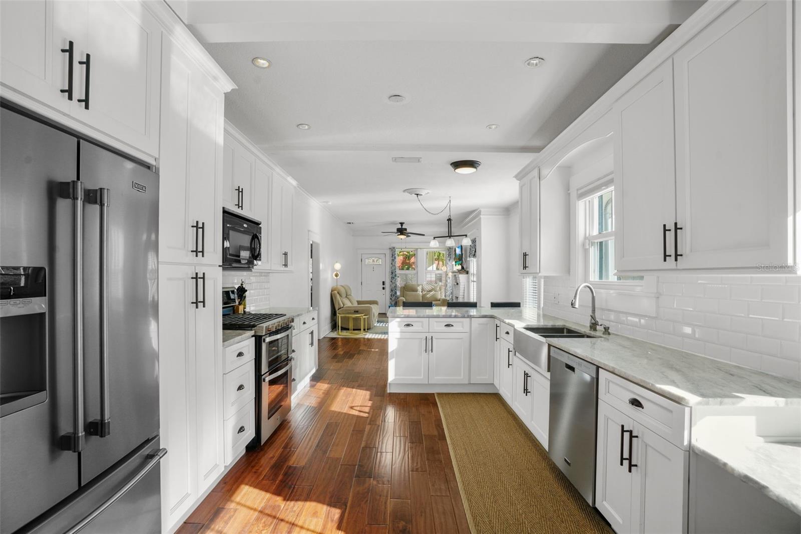 3200 W SAN PEDRO ST