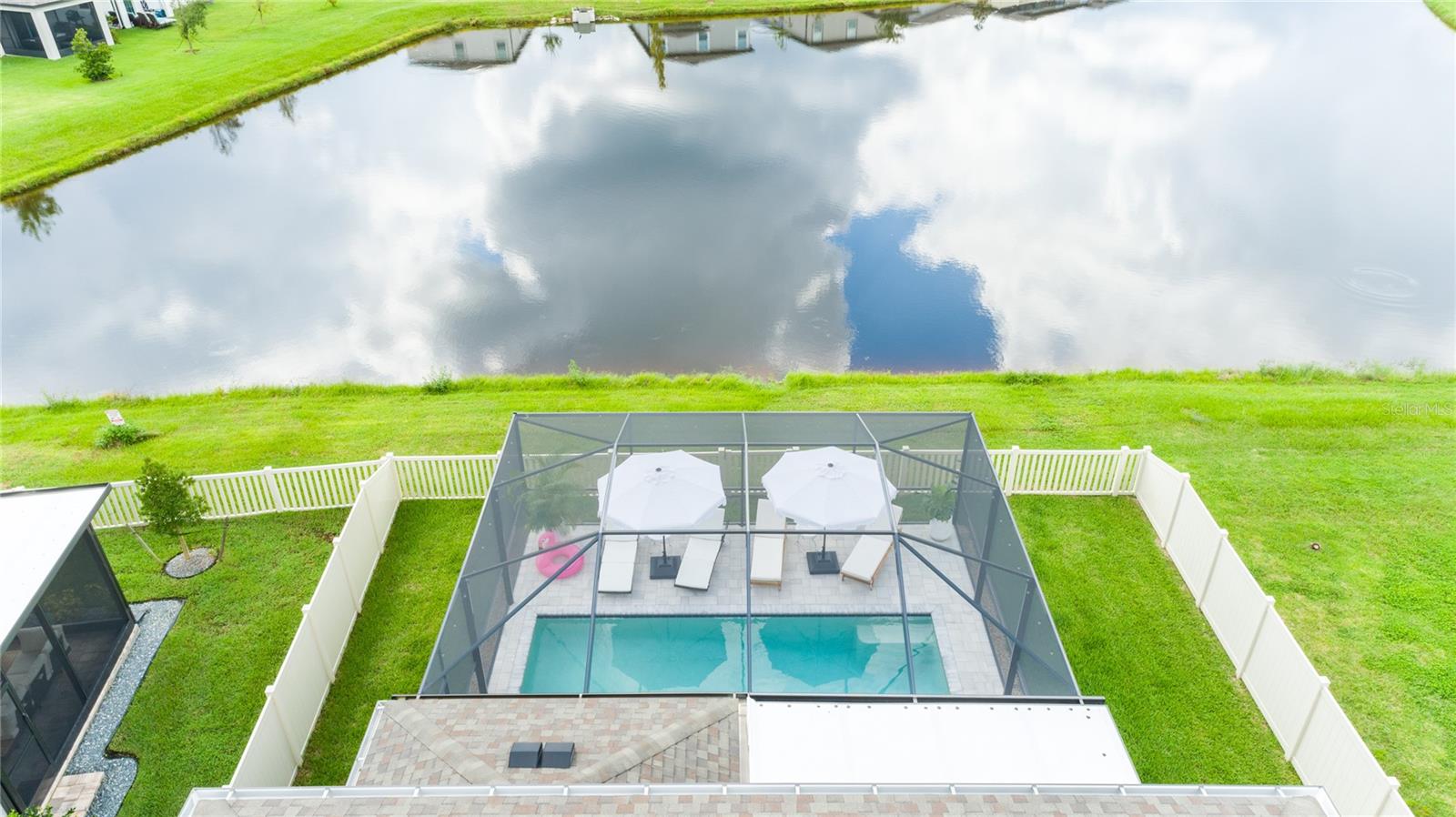 7465 POOL COMPASS LOOP