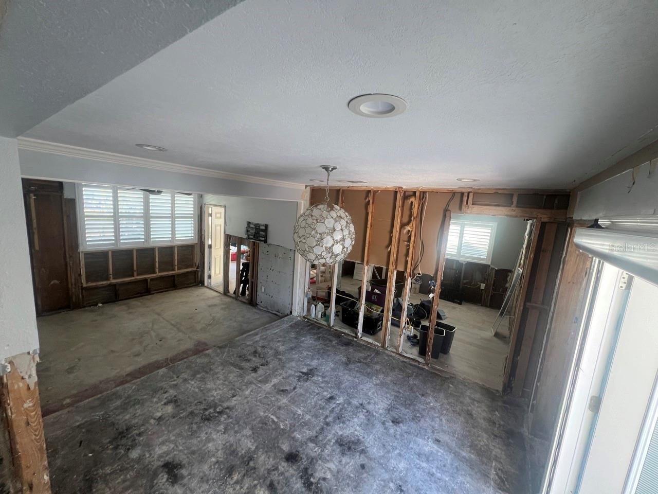 3940 OLEANDER WAY