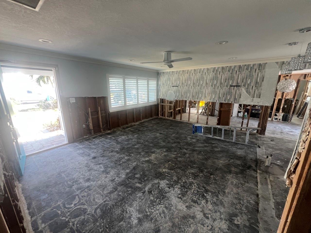 3940 OLEANDER WAY