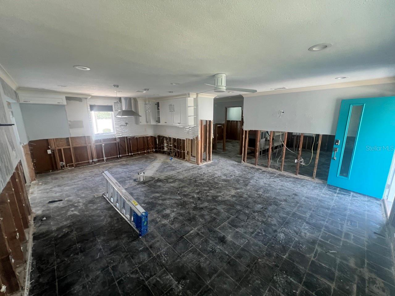 3940 OLEANDER WAY