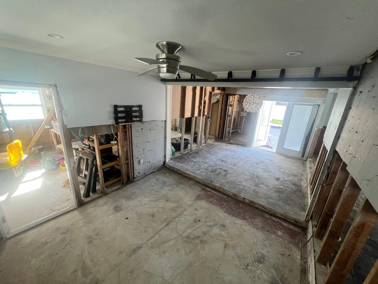 3940 OLEANDER WAY