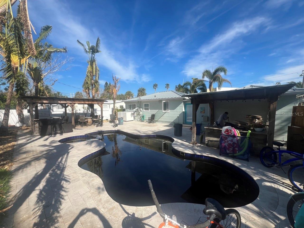 3940 OLEANDER WAY