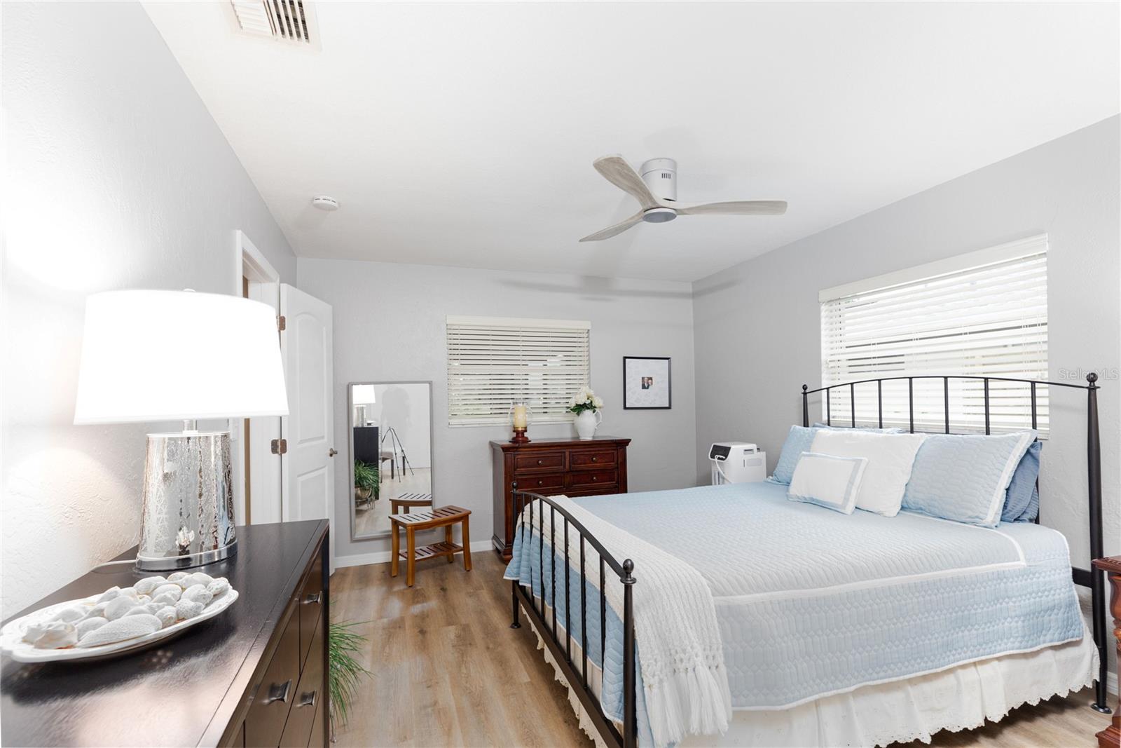 6760 BURNING TREE DR