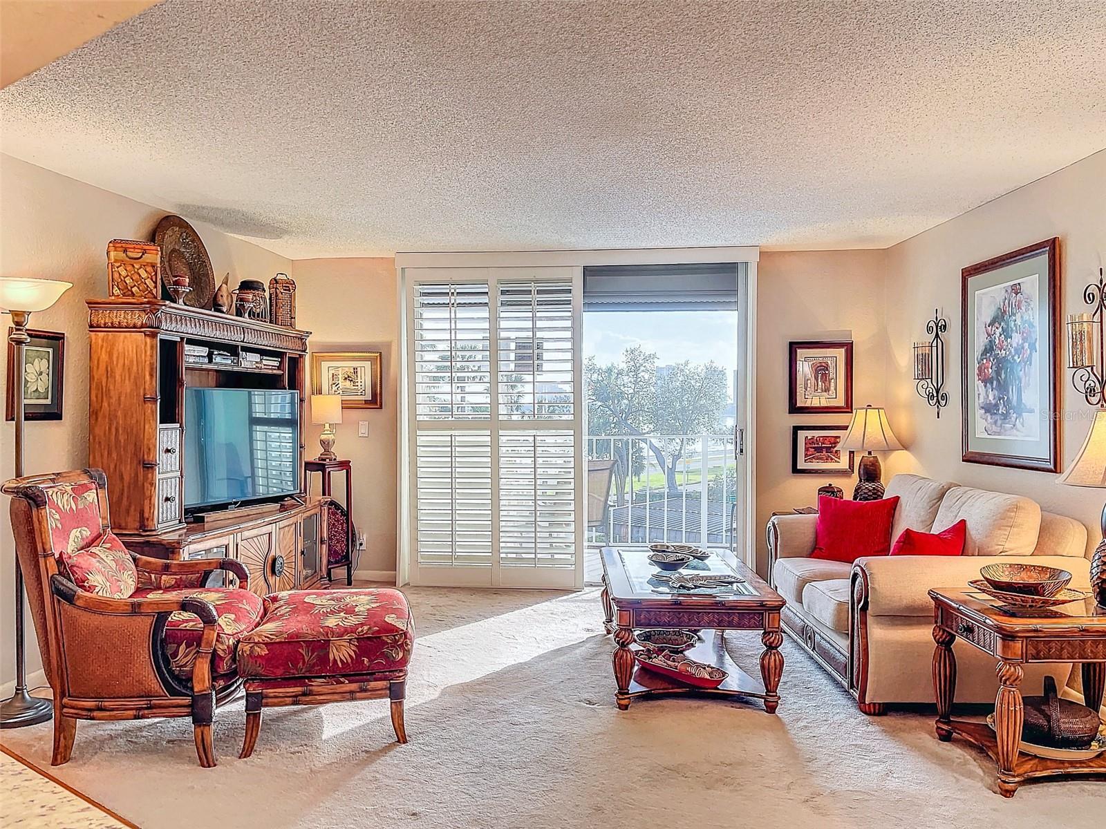 2611 BAYSHORE BLVD #302