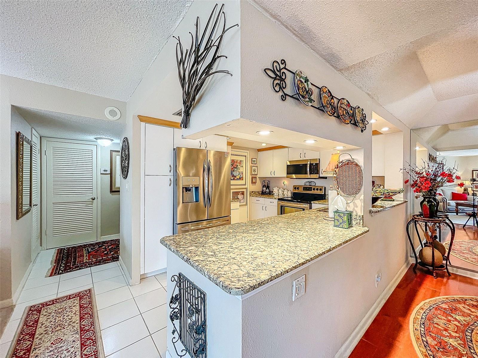 2611 BAYSHORE BLVD #302