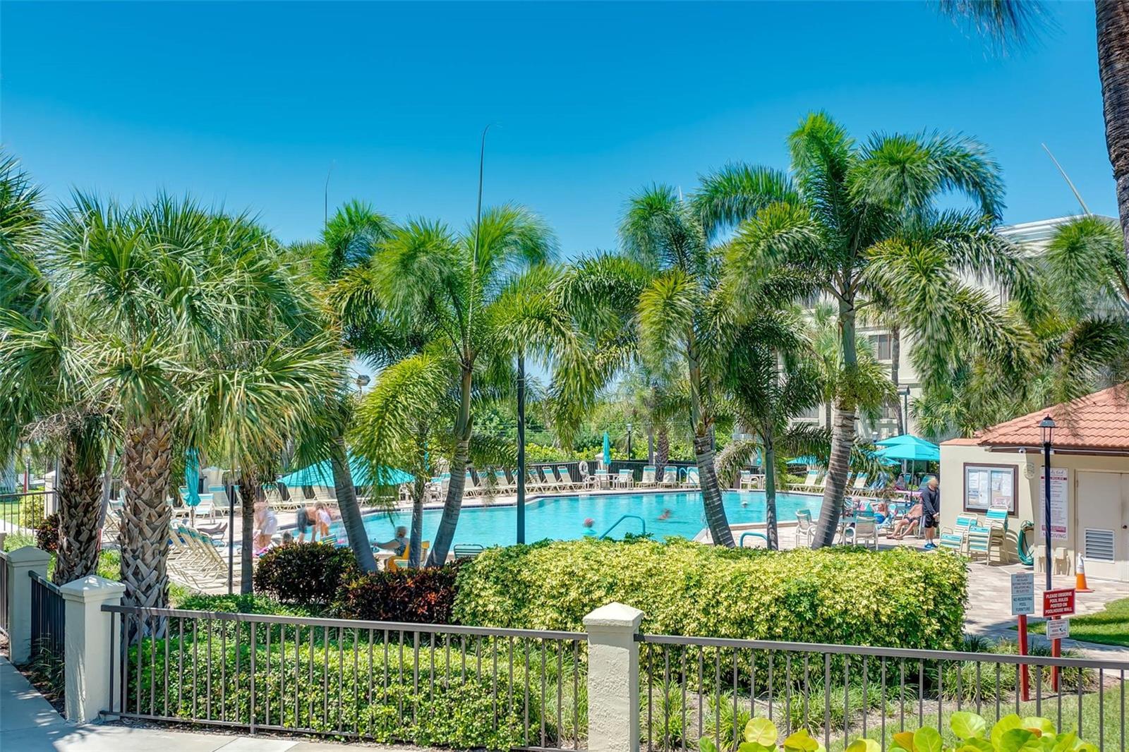 7537 BAYSHORE DR #406
