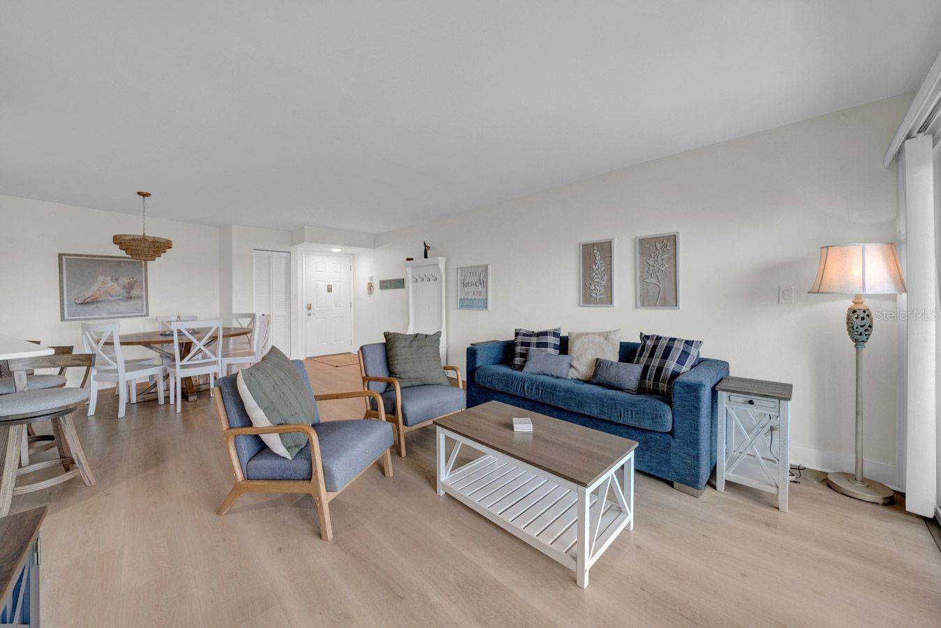 7537 BAYSHORE DR #406