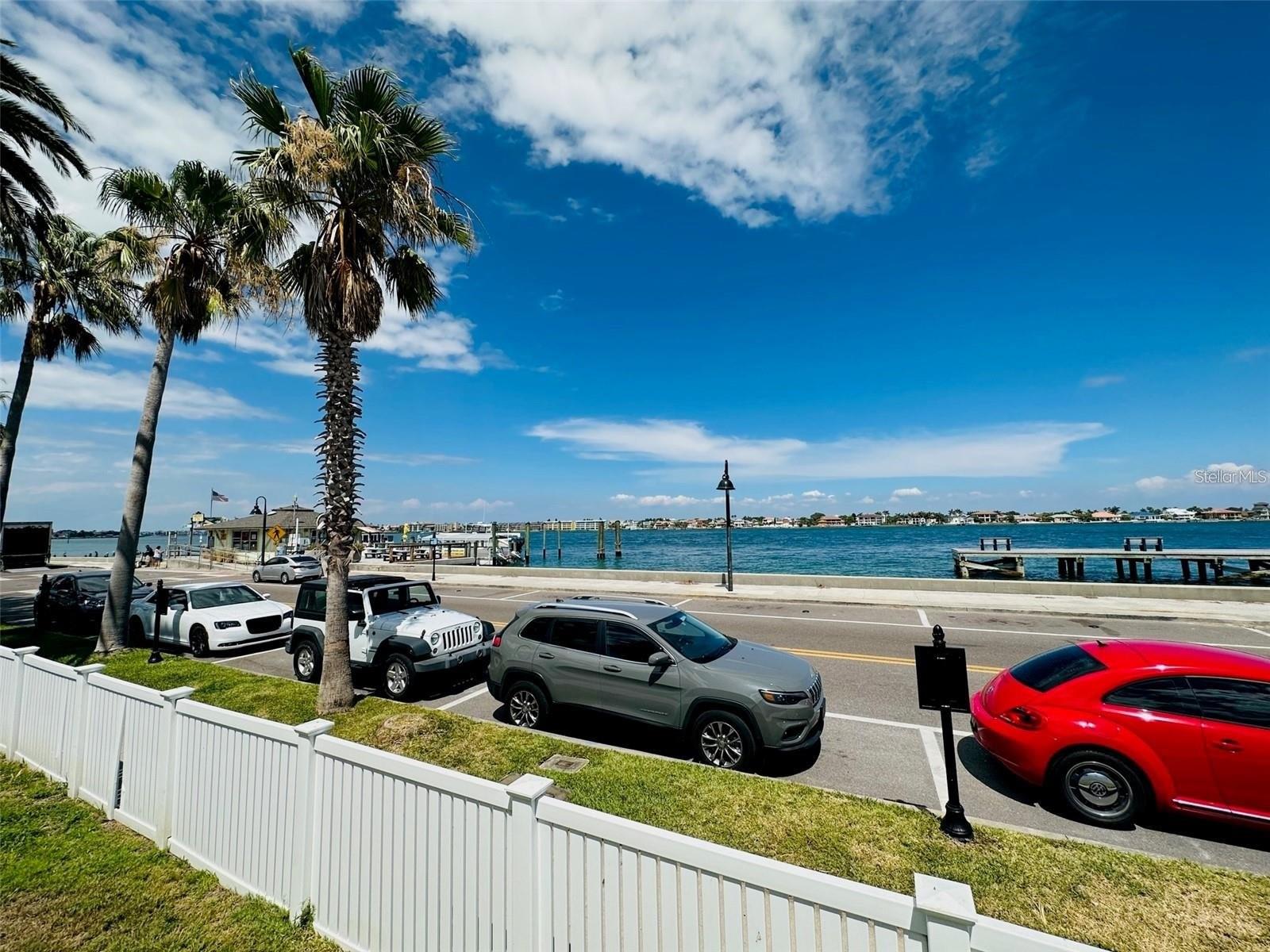 702 PASS A GRILLE WAY