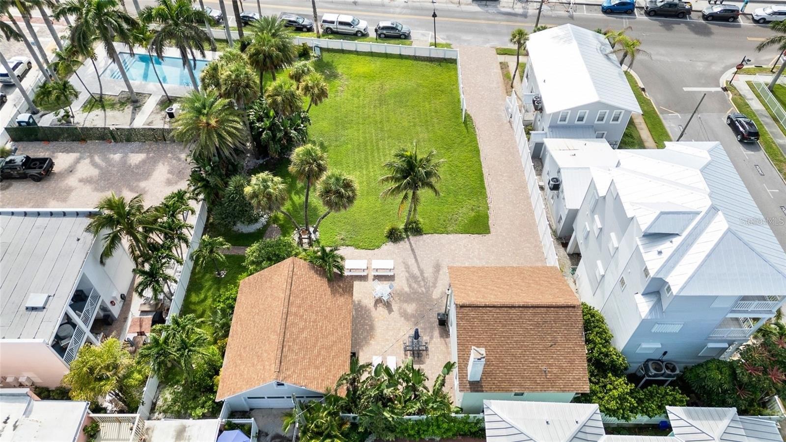 702 PASS A GRILLE WAY