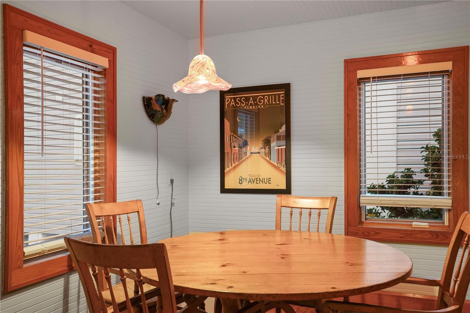 702 PASS A GRILLE WAY