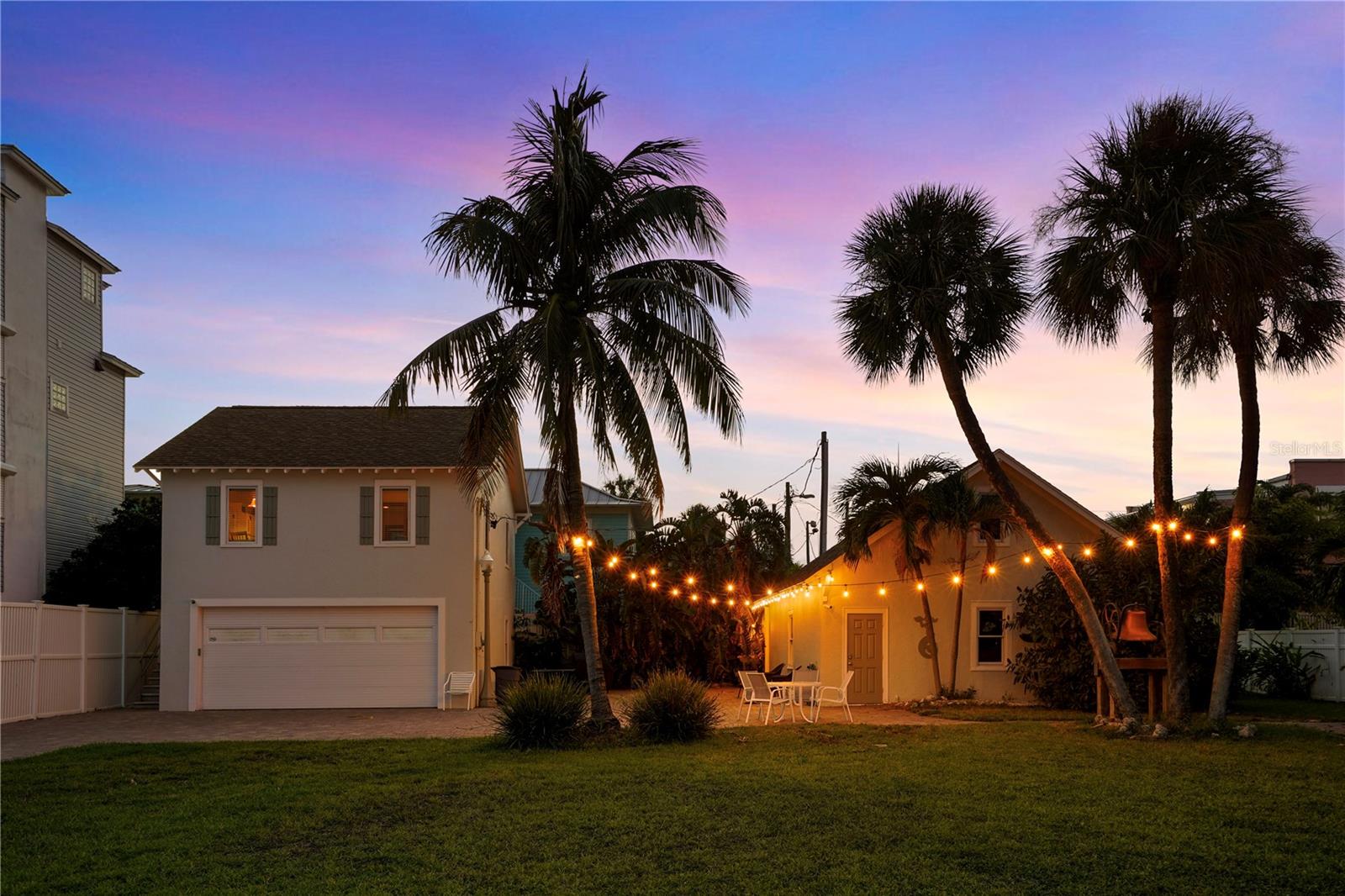 702 PASS A GRILLE WAY