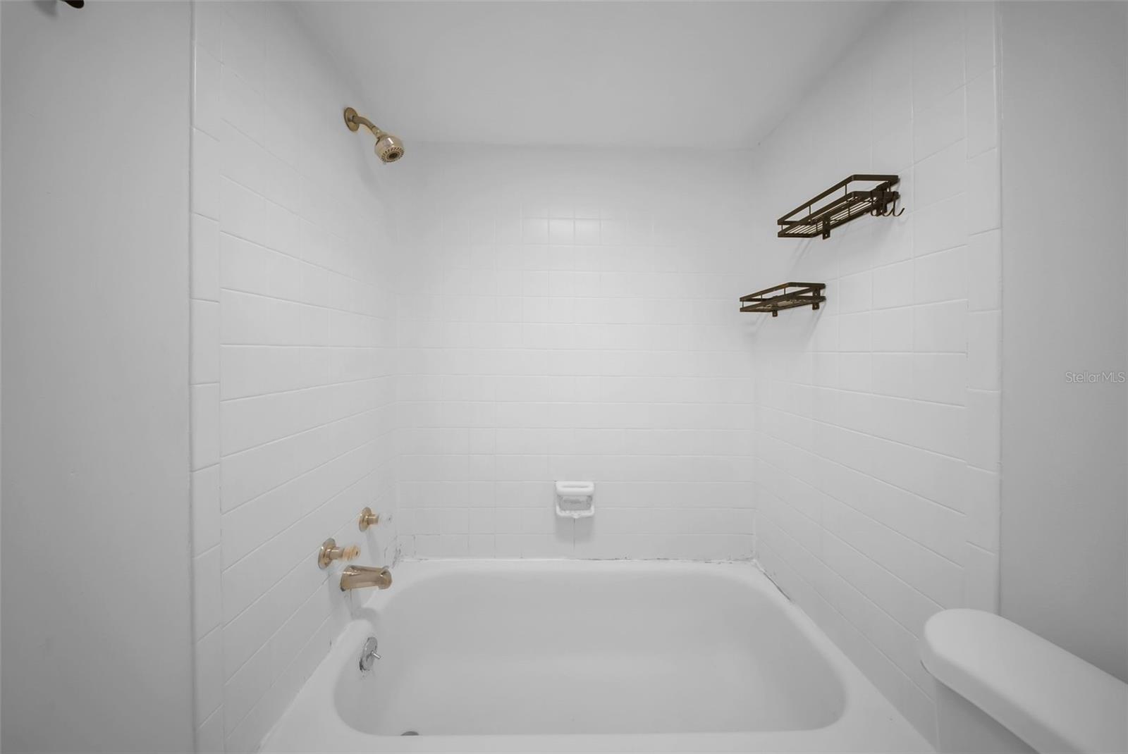 3038 EASTLAND BLVD #F102