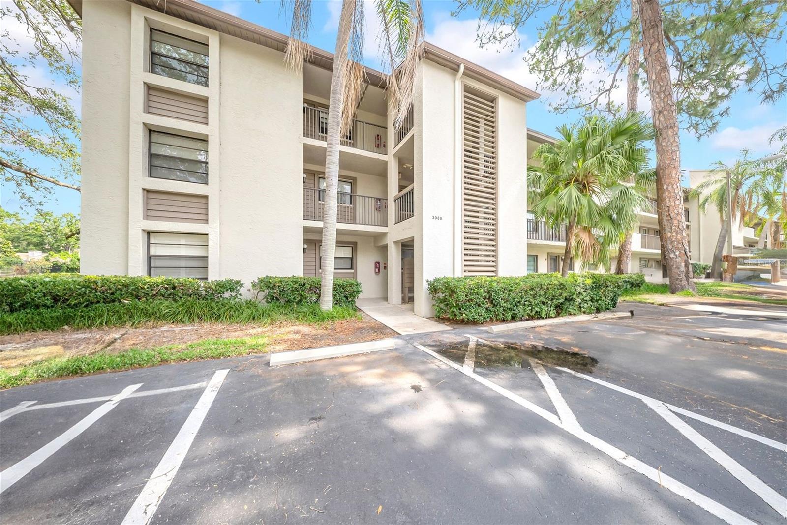 3038 EASTLAND BLVD #F102