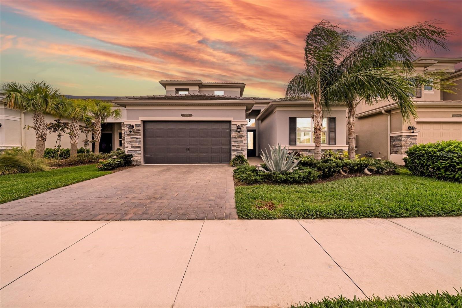 3096 GREAT BANYAN WAY