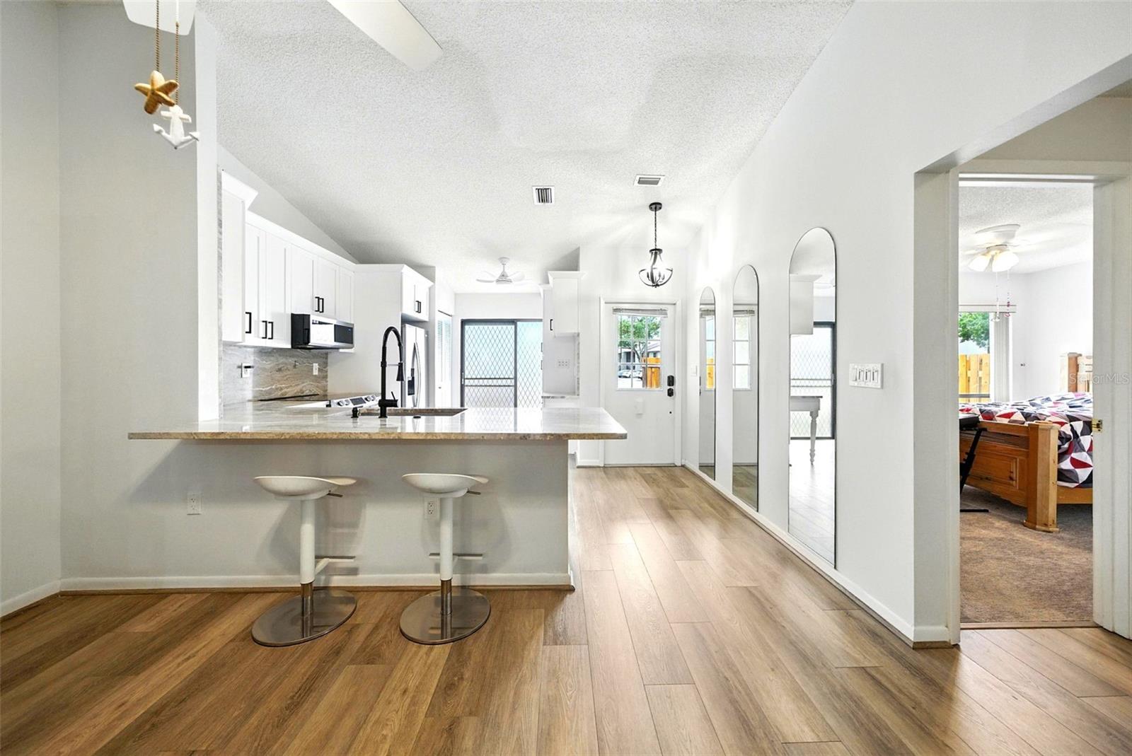 1725 PINE RIDGE WAY E #C