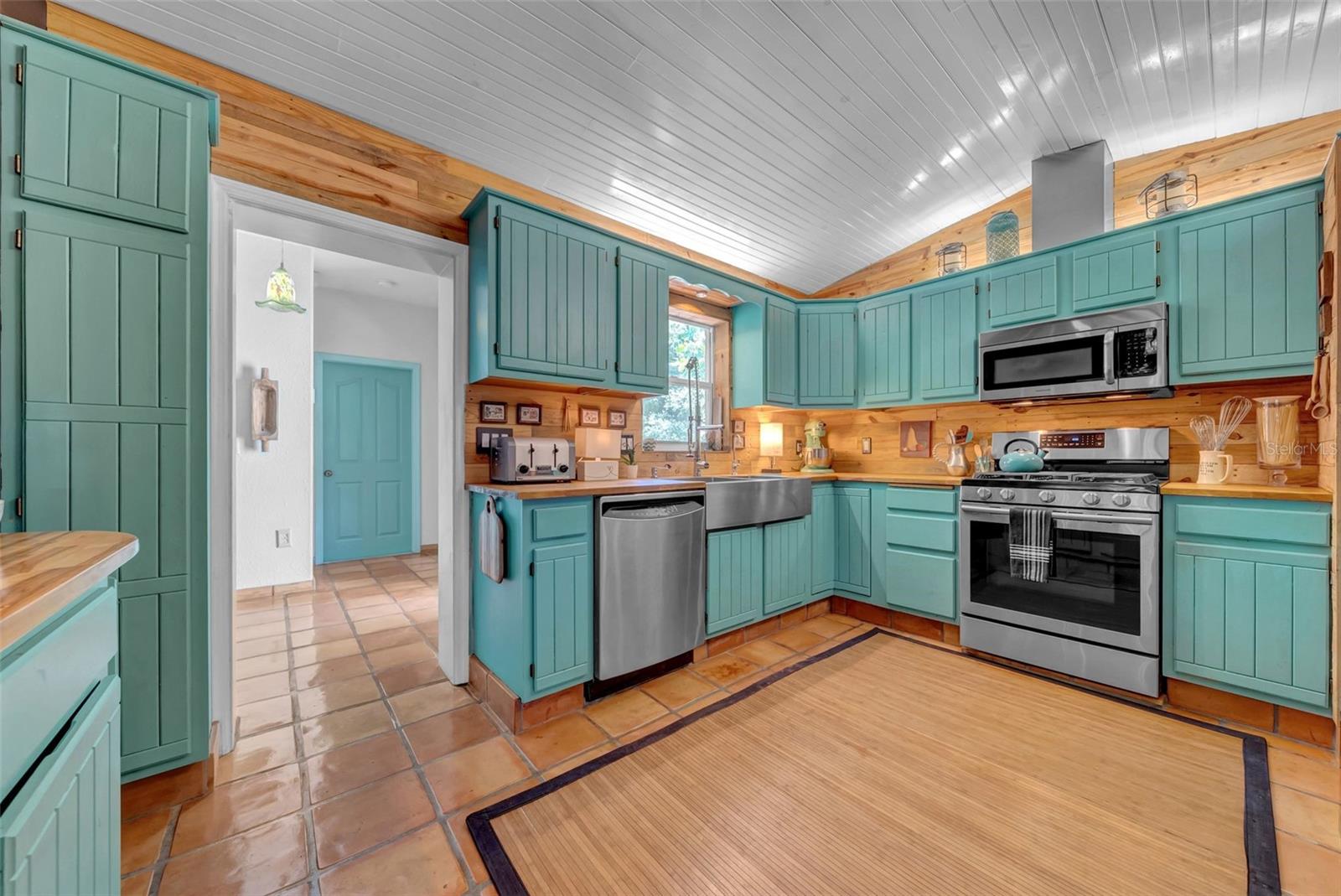 1790 MAIN ST