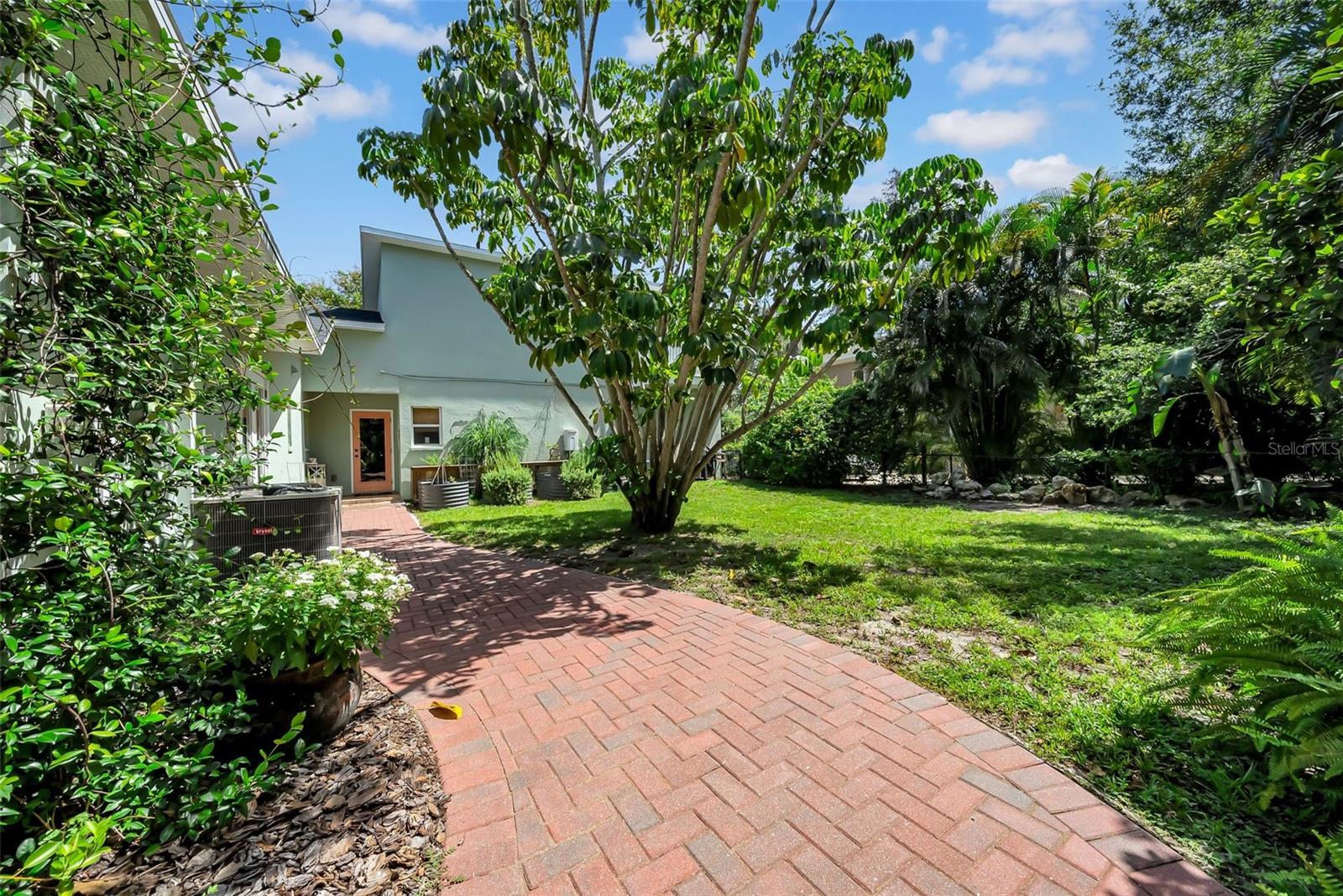 1790 MAIN ST