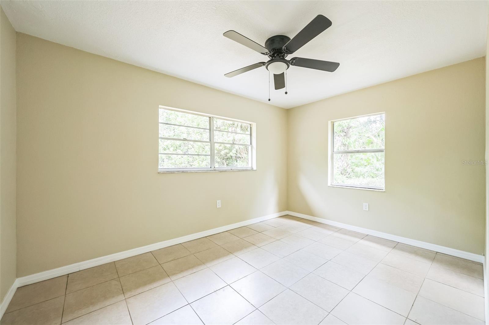 314 W OWENS AVE