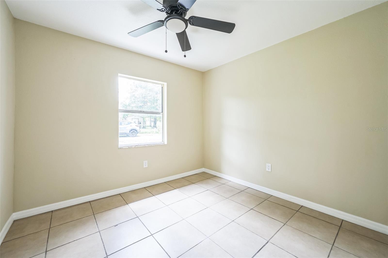 314 W OWENS AVE