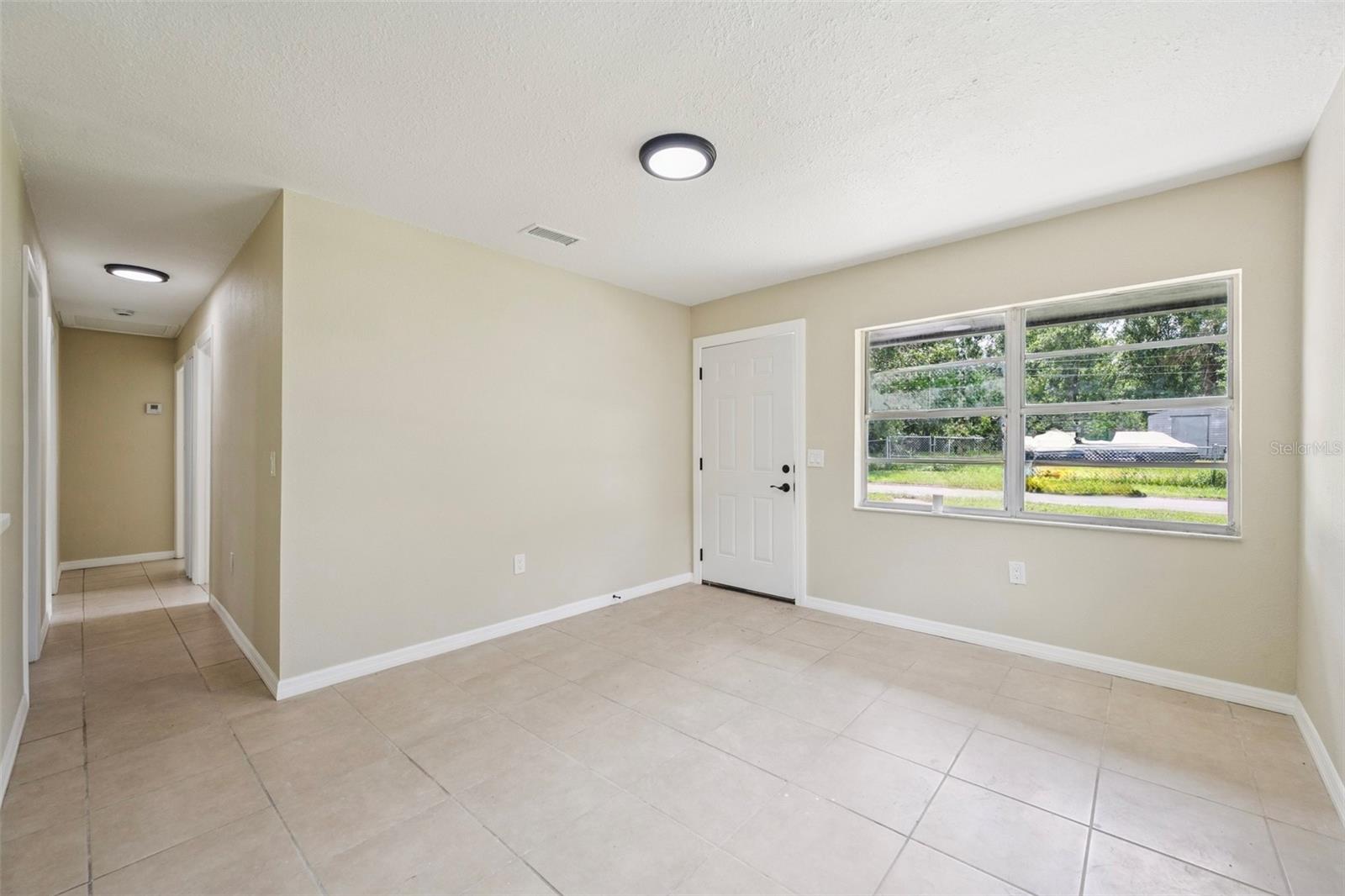 314 W OWENS AVE
