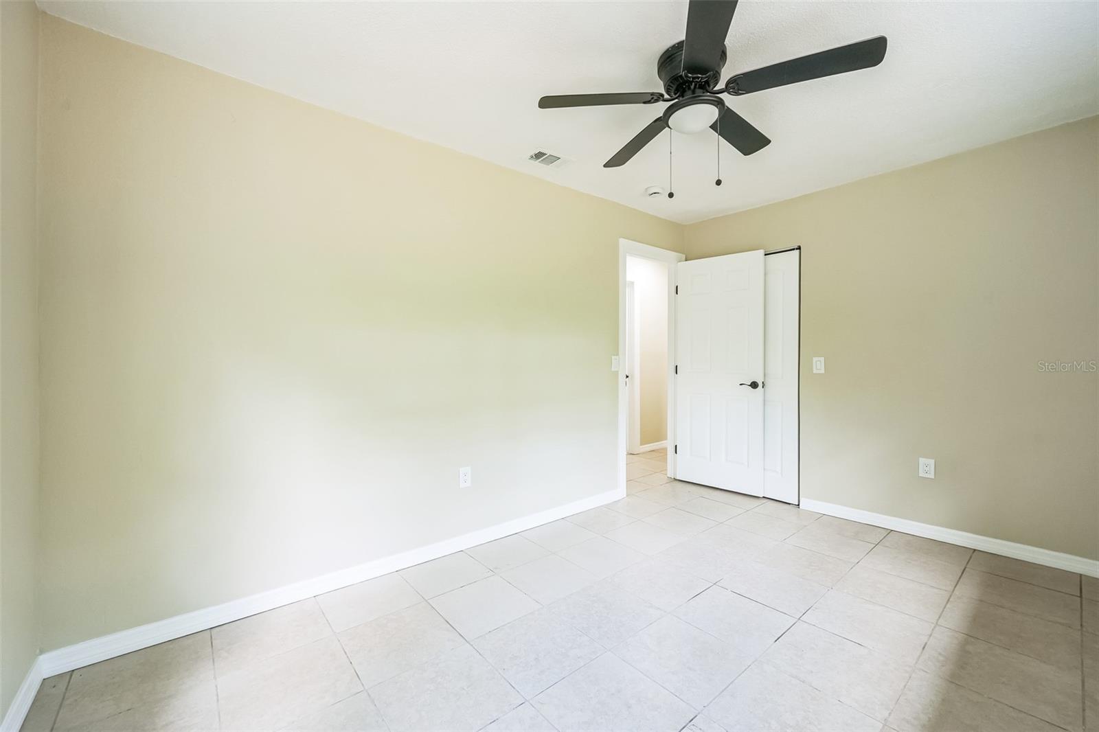 314 W OWENS AVE