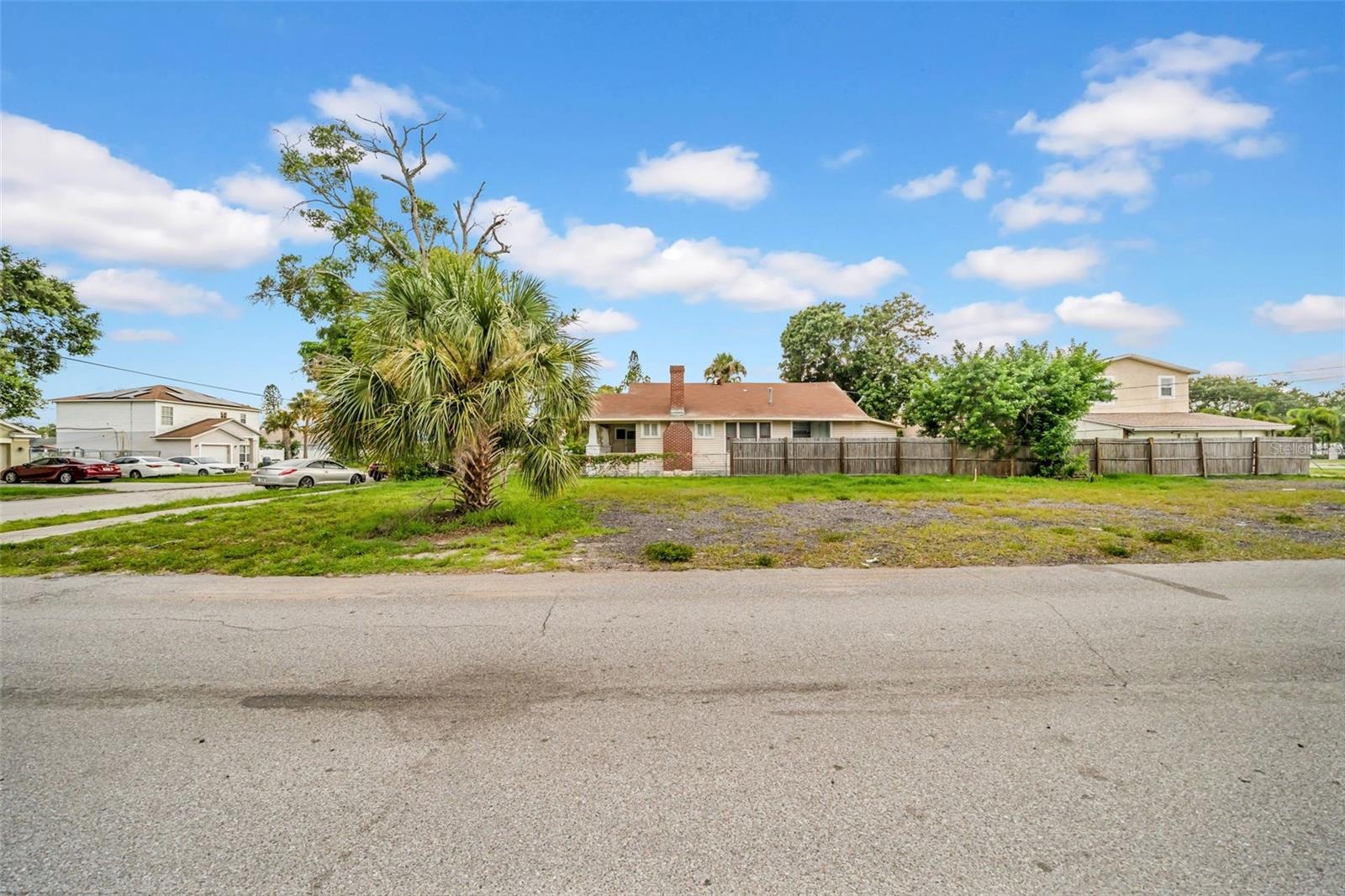 1501 19TH AVE S