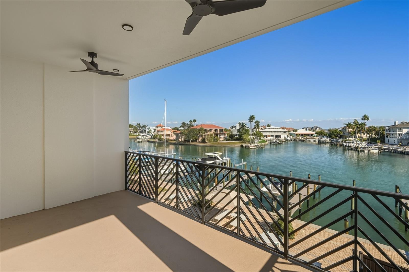 455 PINELLAS BAYWAY S #3B