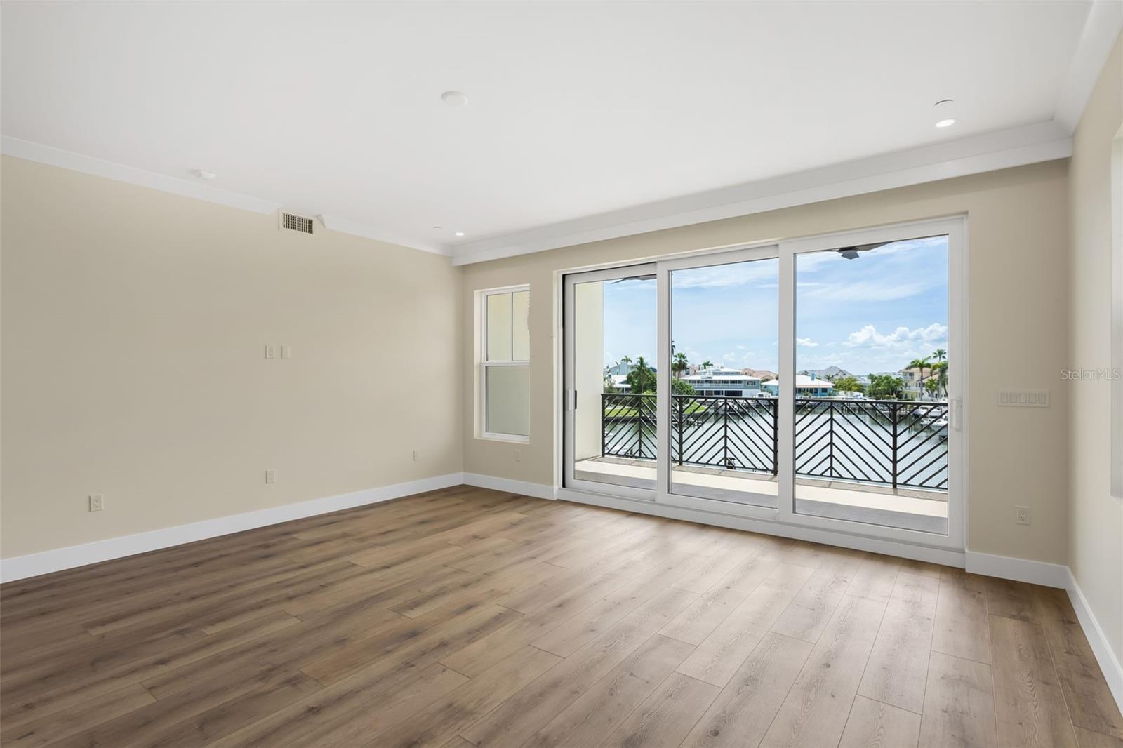 455 PINELLAS BAYWAY S #3B