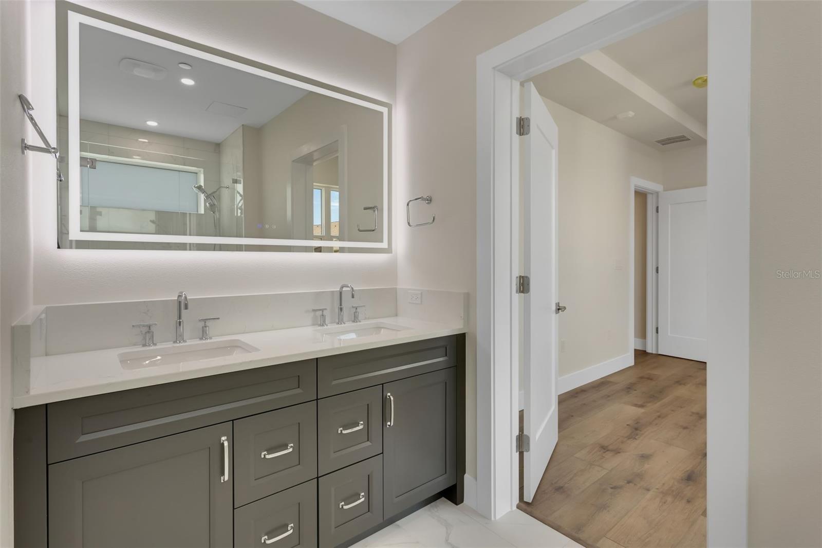 455 PINELLAS BAYWAY S #3B