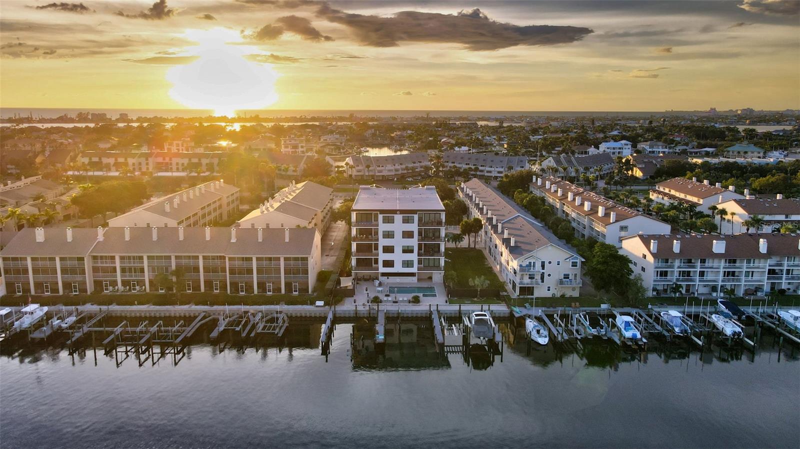 455 PINELLAS BAYWAY S #2A, 2B, 3B, 4A