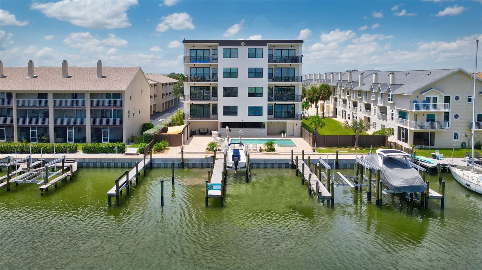 455 PINELLAS BAYWAY S #2A, 2B, 3B, 4A