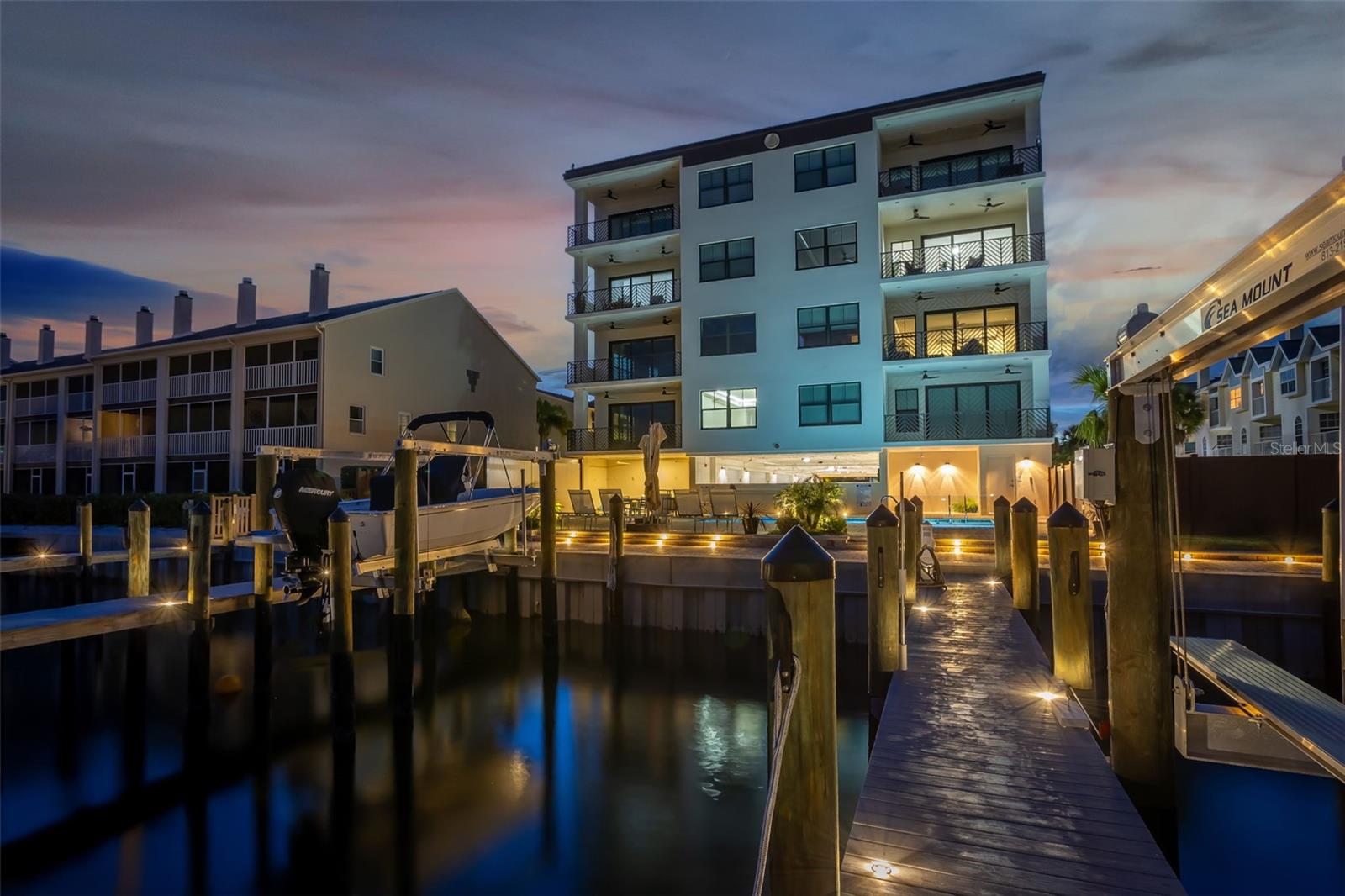 455 PINELLAS BAYWAY S #2A, 2B, 3B, 4A