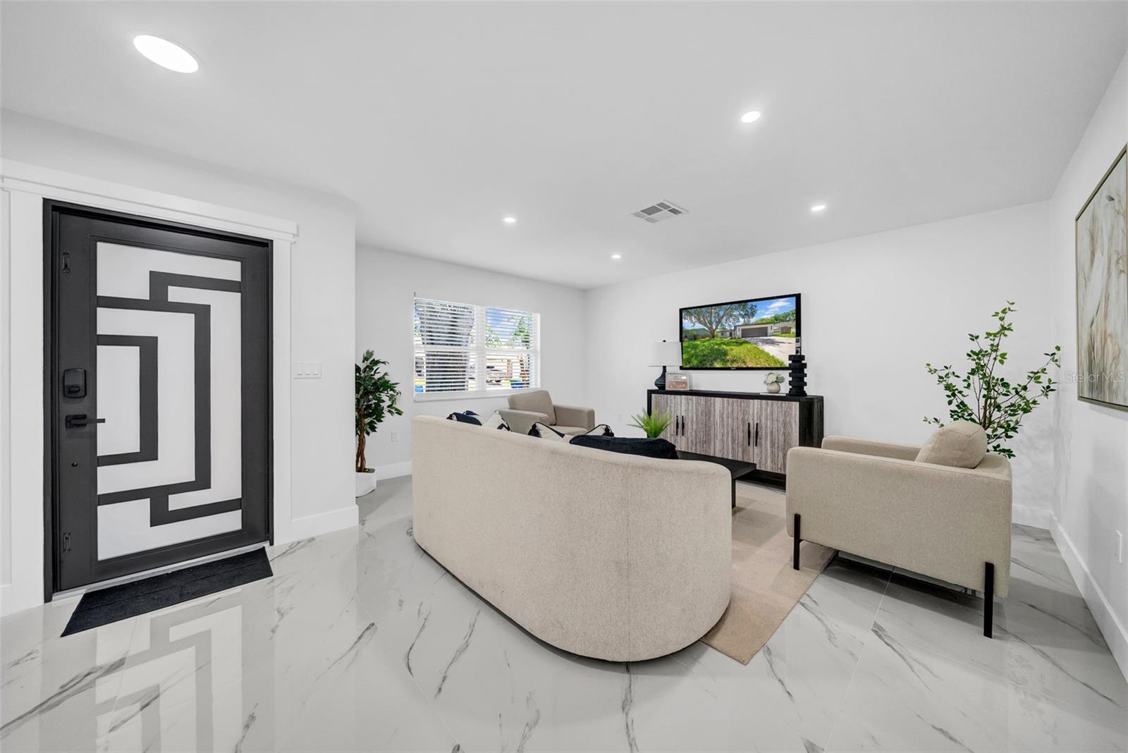 2376 CITRUS HILL RD