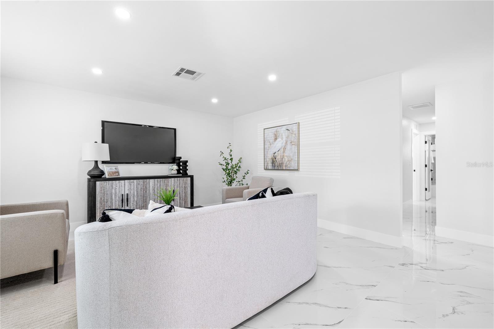 2376 CITRUS HILL RD