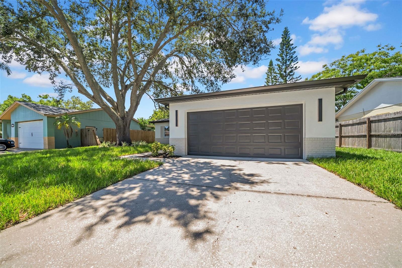 2376 CITRUS HILL RD
