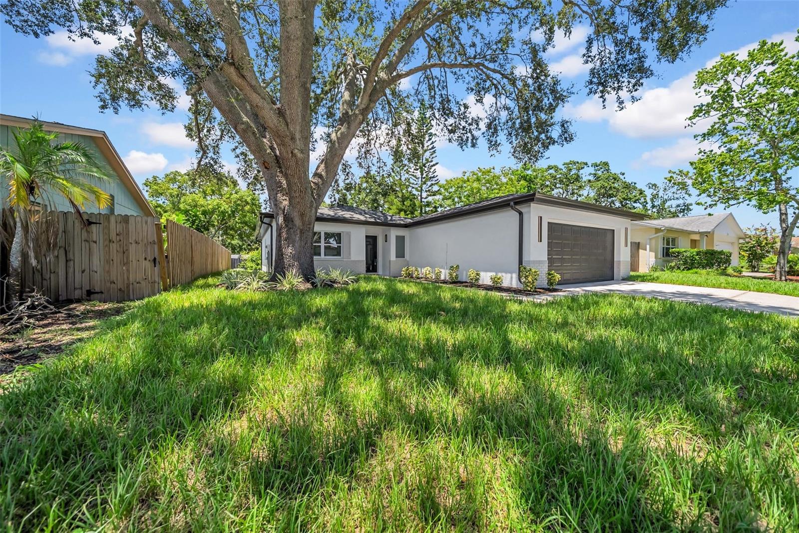 2376 CITRUS HILL RD